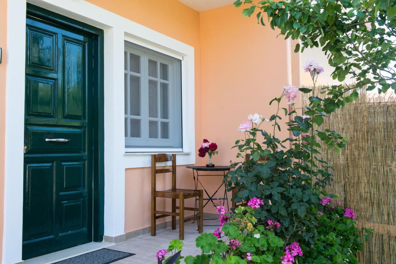 Zoe Boutique Apartment アカラヴィ エクステリア 写真